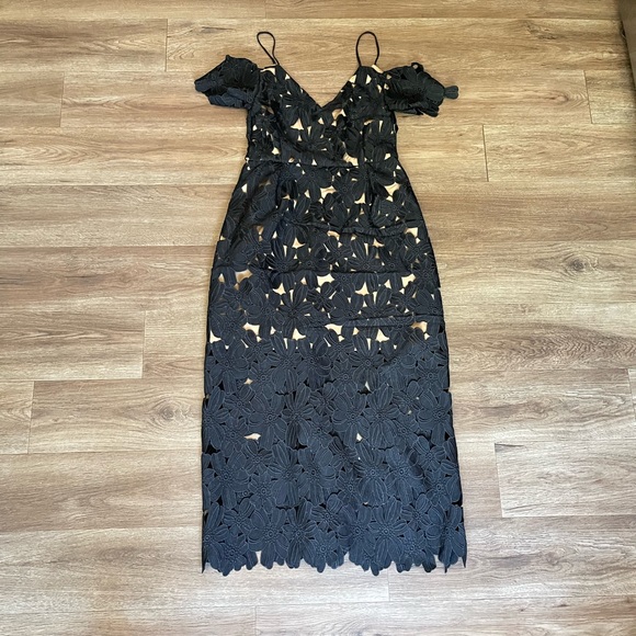 NA-KD Cold Shoulder Crochet Midi Dress. - Picture 8 of 14